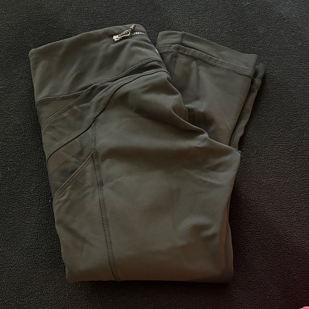 Lululemon Black Cropped Leggings